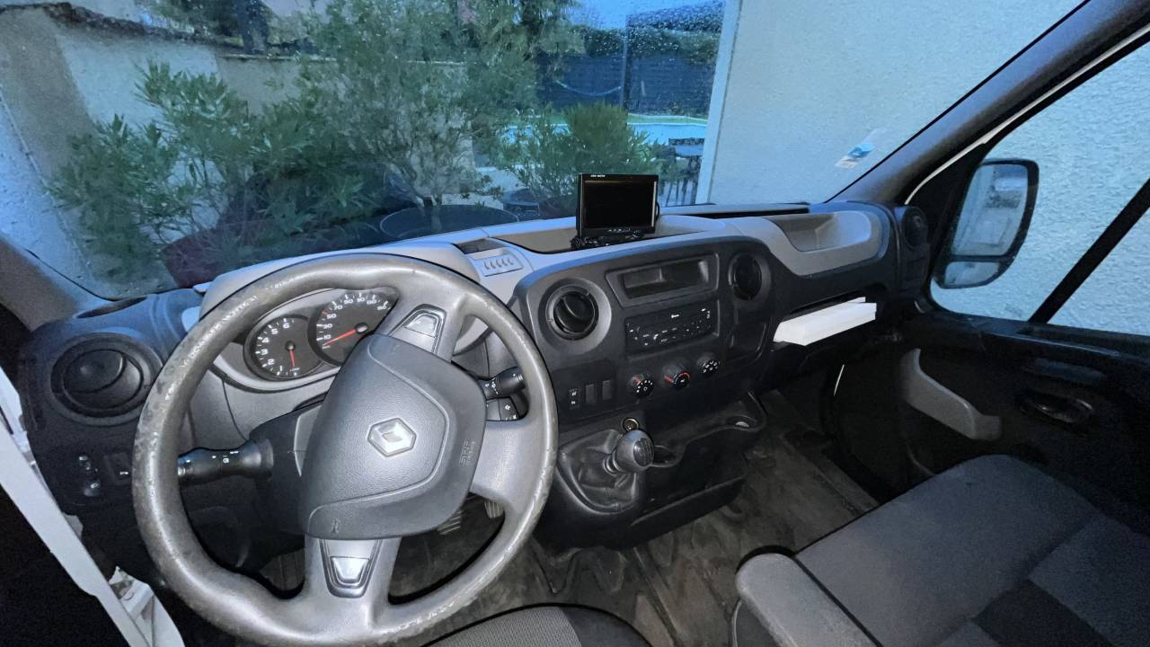 Kleine paardenvrachtwagen (B rijbewijs) Renault Master 2013 Tweedehands