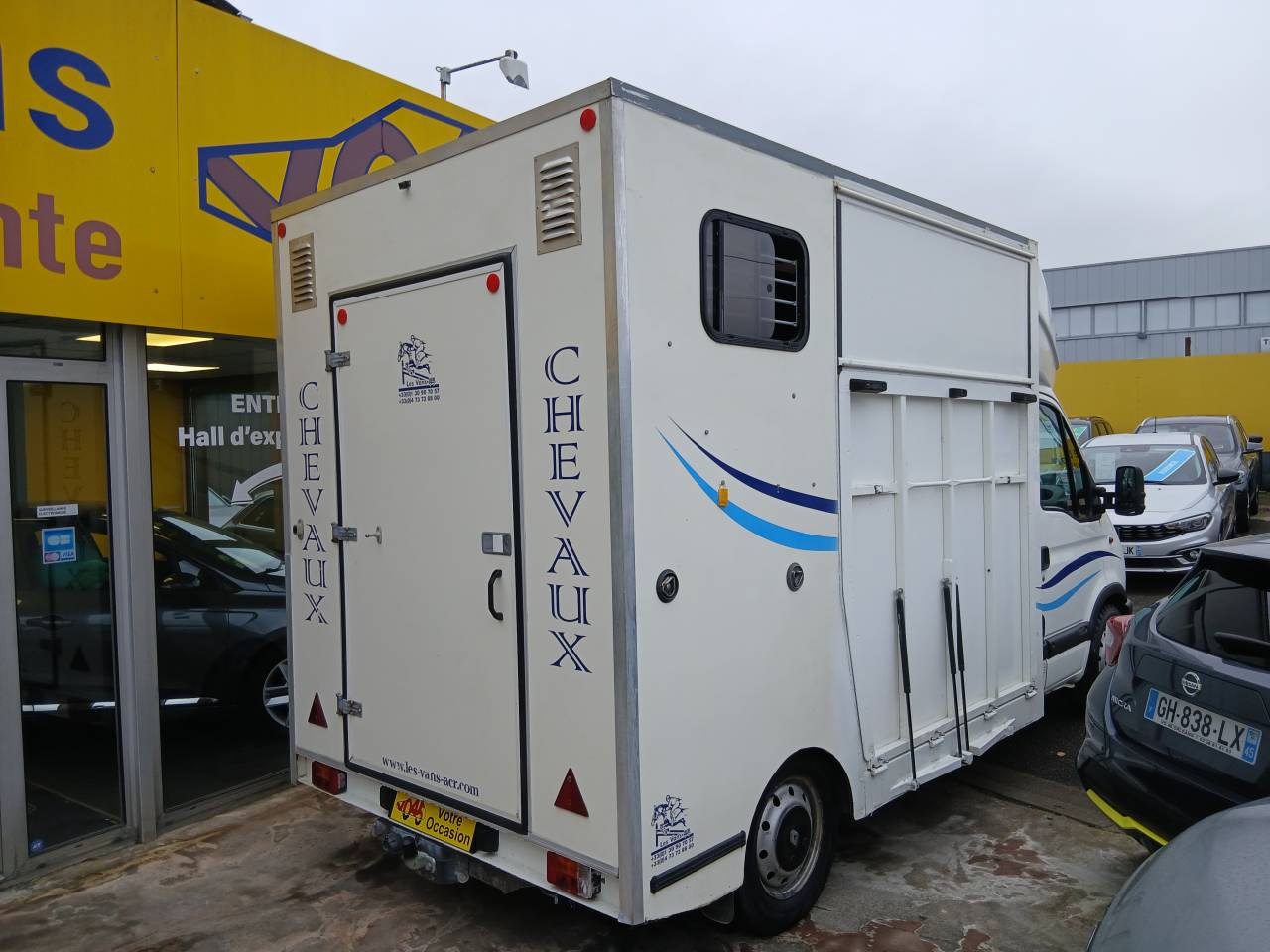 Kleine paardenvrachtwagen (B rijbewijs) Renault MASTER 2001 Tweedehands