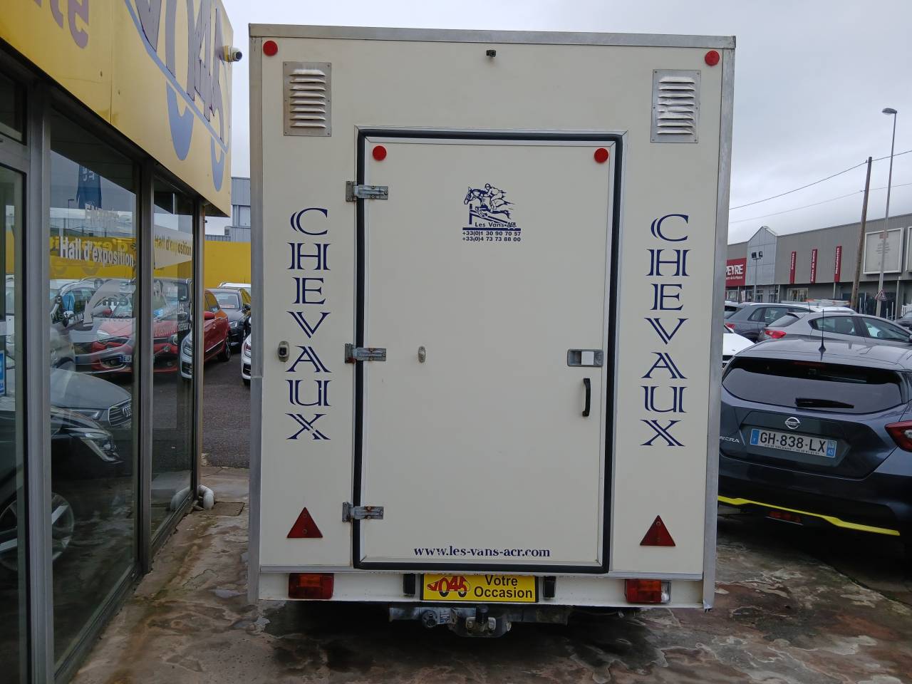 Kleine paardenvrachtwagen (B rijbewijs) Renault MASTER 2001 Tweedehands