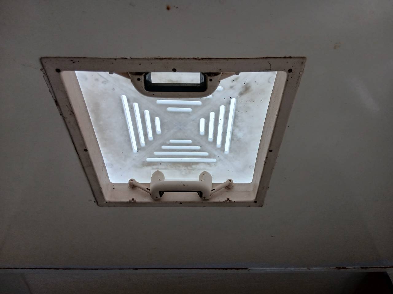 Kleine paardenvrachtwagen (B rijbewijs) Renault MASTER 2001 Tweedehands