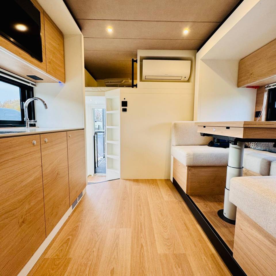 Zware paardenvrachtwagen (groot rijbewijs) AKX Classicspace6 2025 Nieuw