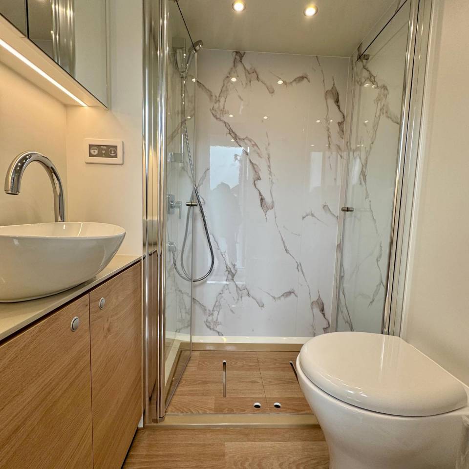 Zware paardenvrachtwagen (groot rijbewijs) AKX Classicspace6 2025 Nieuw