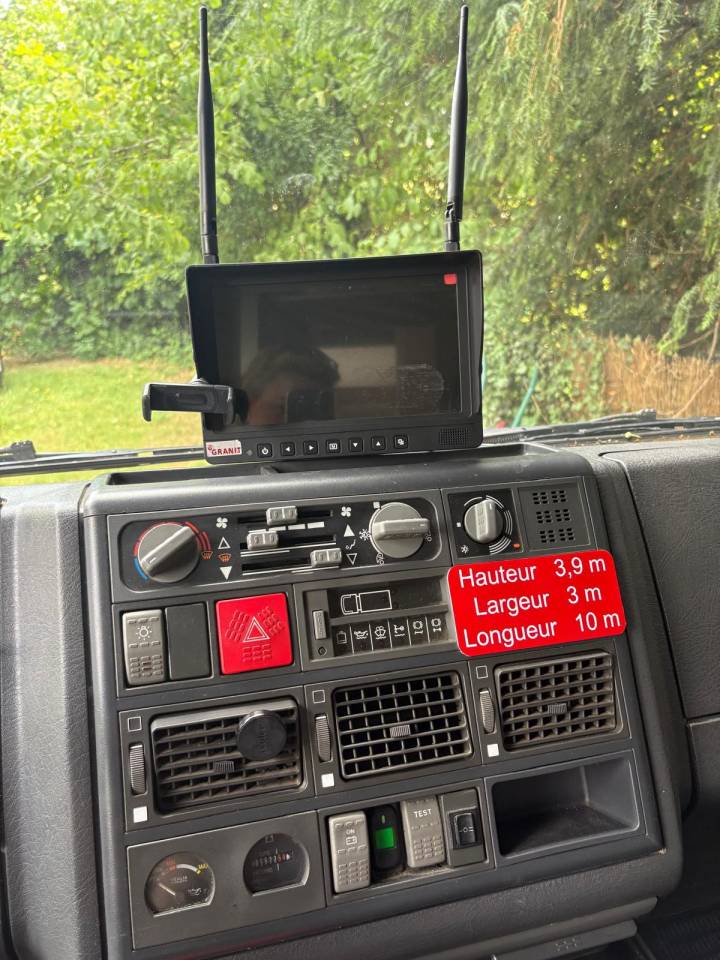 Zware paardenvrachtwagen (groot rijbewijs) Iveco  IVECO 280 hp 2001 Tweedehands