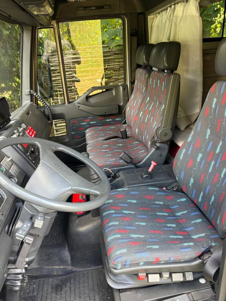 Zware paardenvrachtwagen (groot rijbewijs) Iveco  IVECO 280 hp 2001 Tweedehands