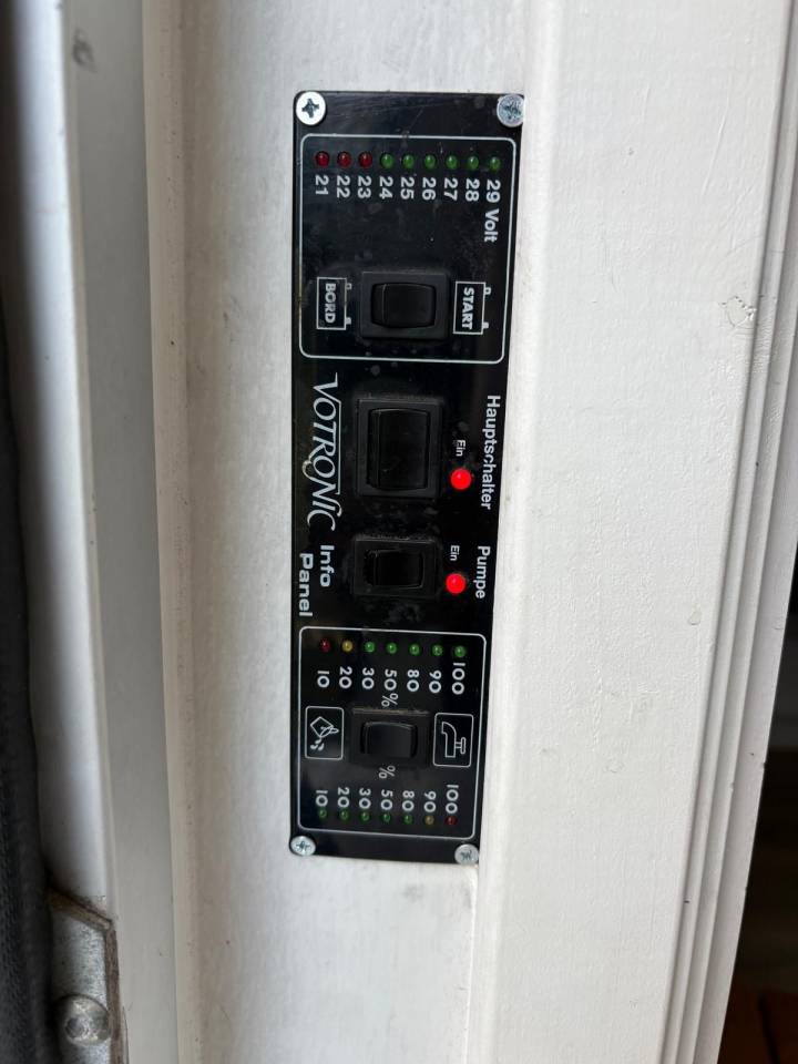 Zware paardenvrachtwagen (groot rijbewijs) Iveco  IVECO 280 hp 2001 Tweedehands