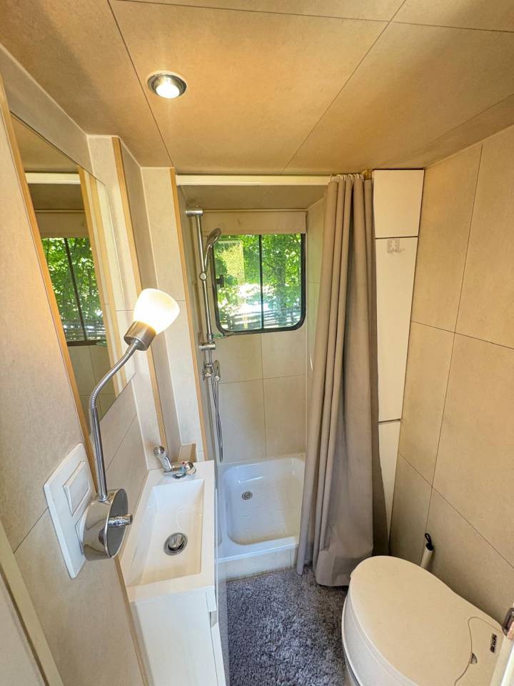 Zware paardenvrachtwagen (groot rijbewijs) Iveco  IVECO 280 hp 2001 Tweedehands