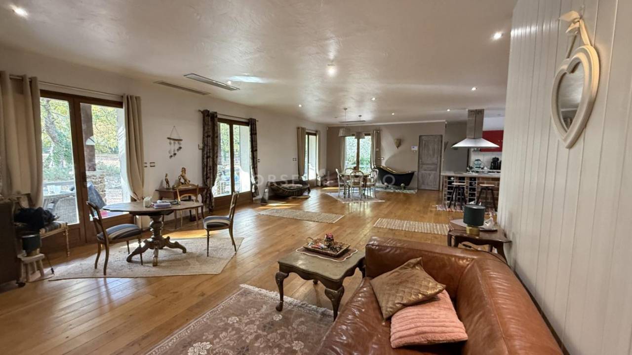 Hippisch vastgoed Koop Var