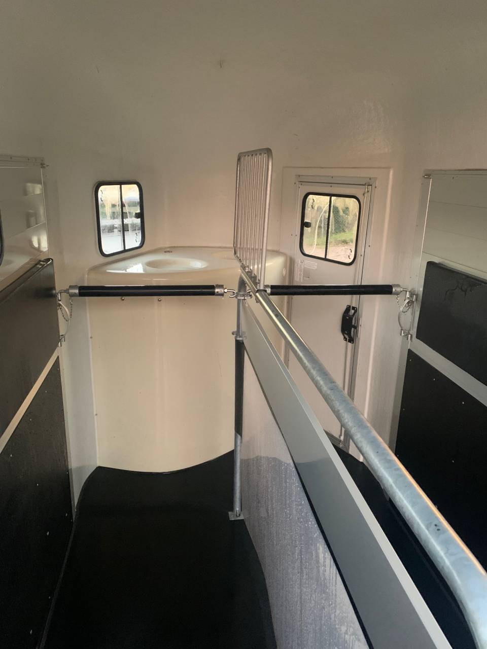 Paardentrailers Cheval Liberté GOLD 3 2 Paarden 2021 Tweedehands