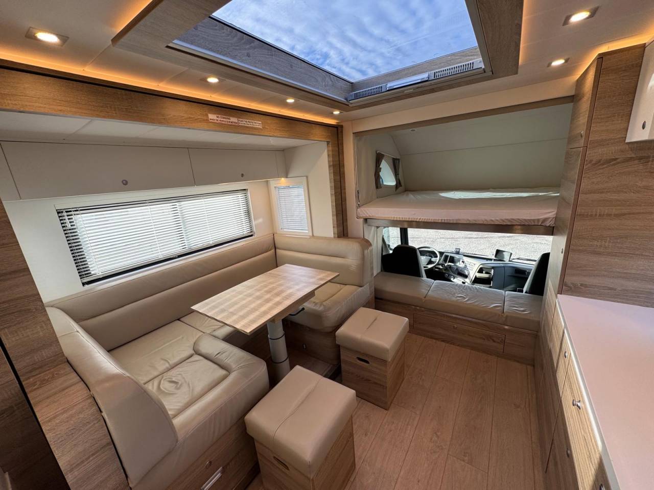 Zware paardenvrachtwagen (groot rijbewijs) Volvo STX 2018 Tweedehands