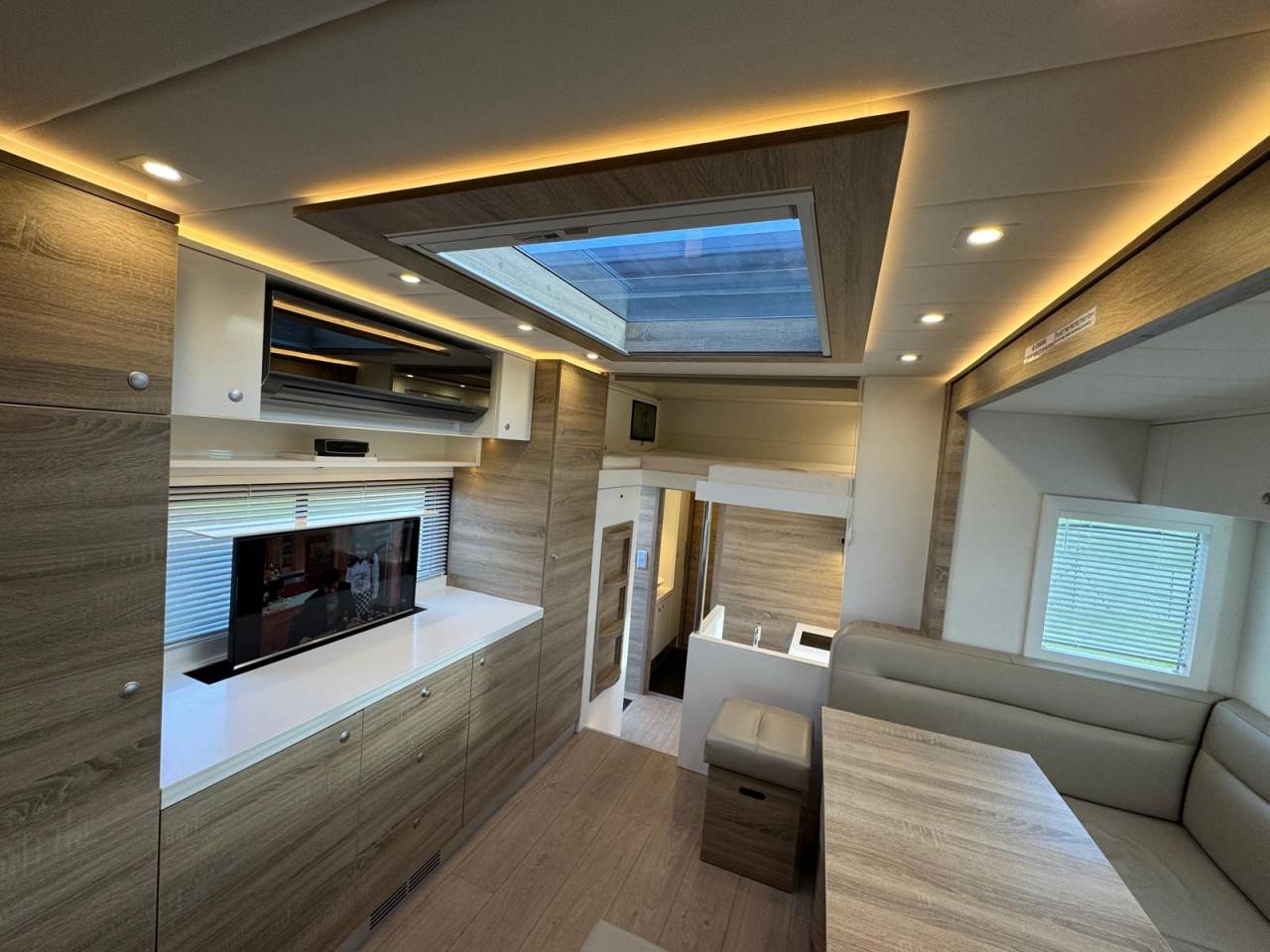 Zware paardenvrachtwagen (groot rijbewijs) Volvo STX 2018 Tweedehands