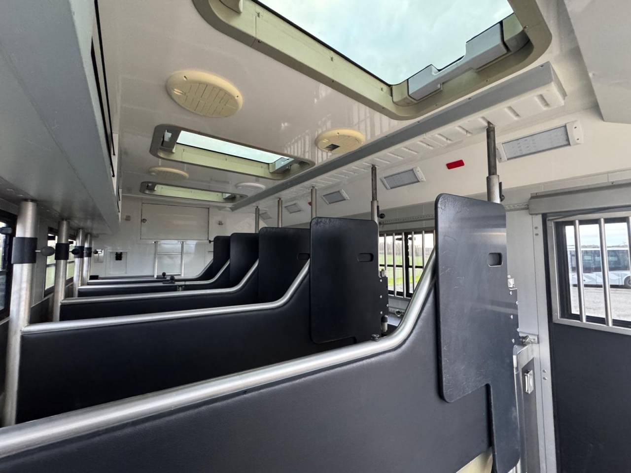 Zware paardenvrachtwagen (groot rijbewijs) Volvo STX 2018 Tweedehands