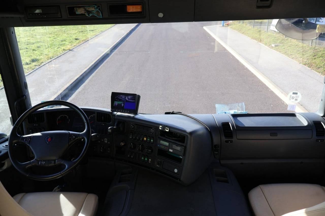 Zware paardenvrachtwagen (groot rijbewijs) STX STX 6 CHEVAUX MEGA POP OUT 2011 Tweedehands