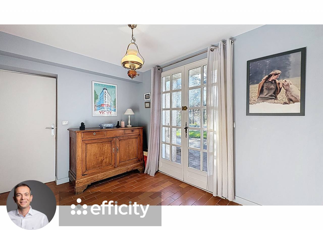 Mooi hippisch vastgoed Koop Allier