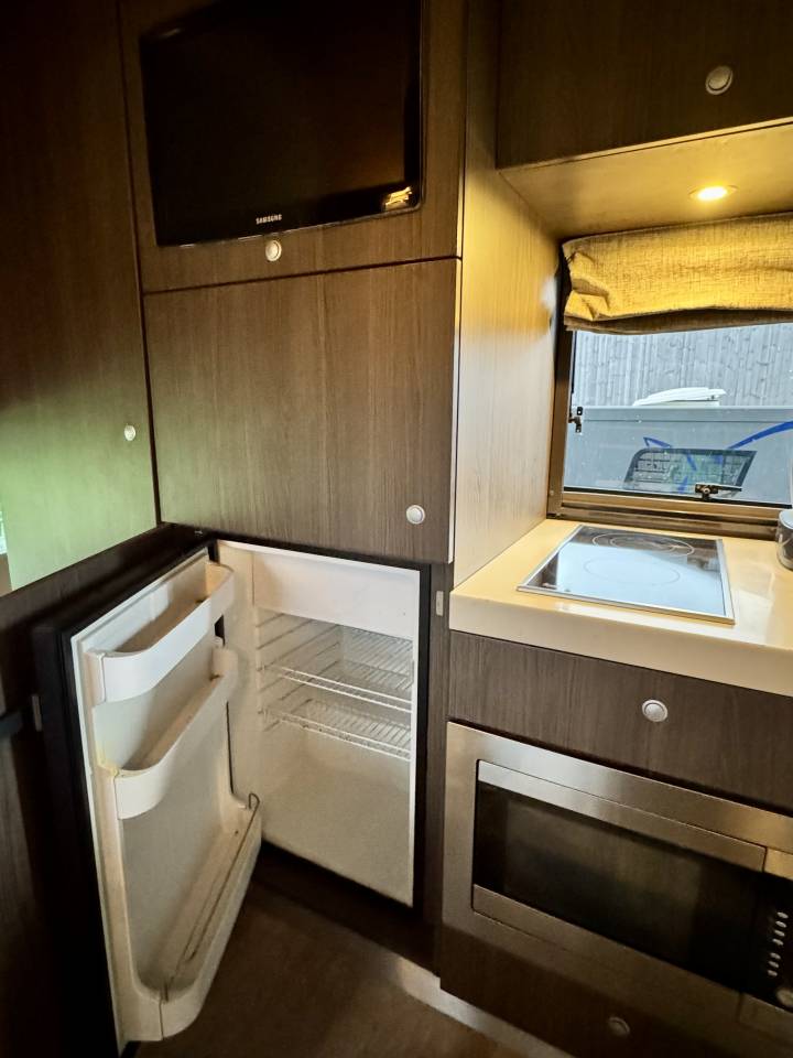 Zware paardenvrachtwagen (groot rijbewijs) Scania P380 2010 Tweedehands