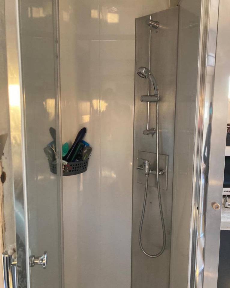 Zware paardenvrachtwagen (groot rijbewijs) Renault MEDIUM 2006 Tweedehands