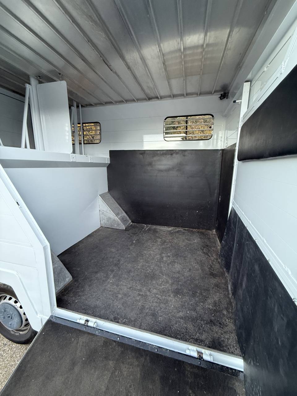 Kleine paardenvrachtwagen (B rijbewijs) Andere merken Master grand confort  2021 Nieuw