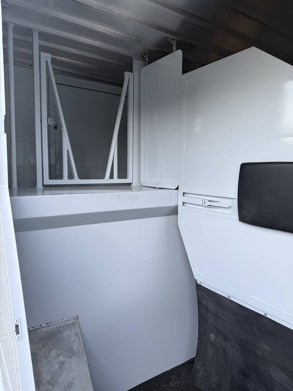 Kleine paardenvrachtwagen (B rijbewijs) Andere merken Master grand confort  2021 Nieuw