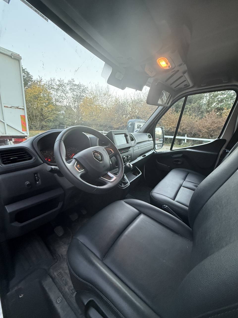 Kleine paardenvrachtwagen (B rijbewijs) Andere merken Master grand confort  2021 Nieuw