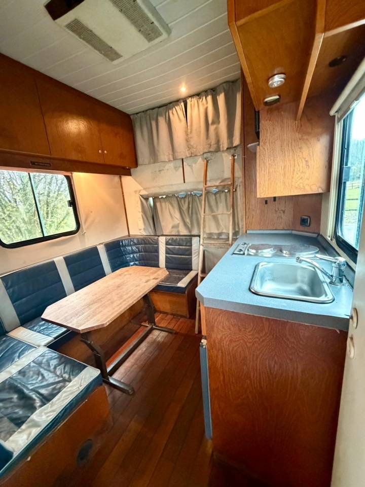 Zware paardenvrachtwagen (groot rijbewijs) Mercedes Actros 1940 2000 Tweedehands