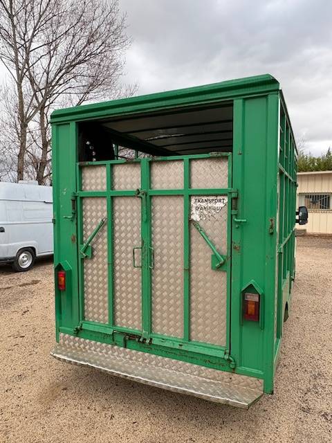 Kleine paardenvrachtwagen (B rijbewijs) Renault  2012 Tweedehands