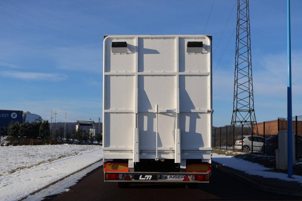 Zware paardenvrachtwagen (groot rijbewijs) Daf SEMI-REMORQUE 10P-APPARTEMENT 4P 2017 Tweedehands