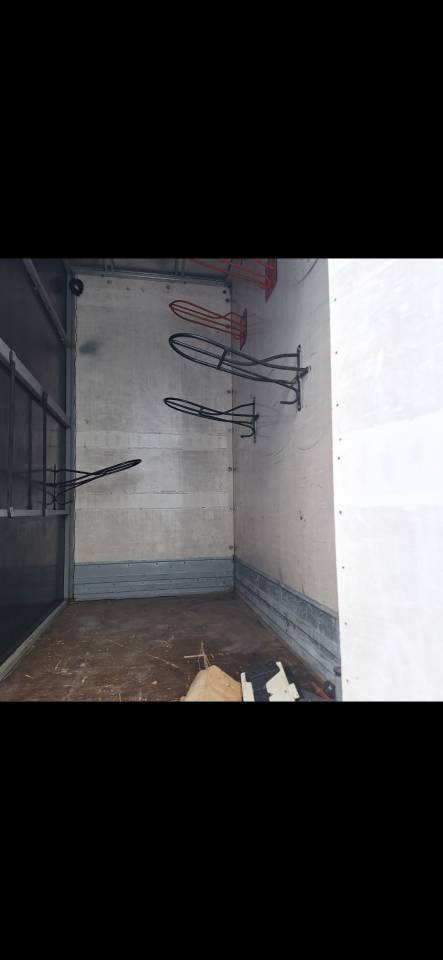 Zware paardenvrachtwagen (groot rijbewijs) Renault Midlum  2004 Tweedehands