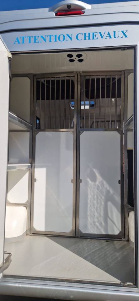 Kleine paardenvrachtwagen (B rijbewijs) Fiat  Ducato 2018 Tweedehands