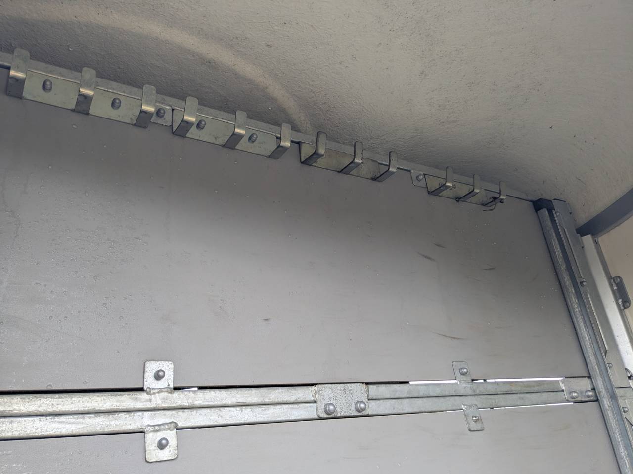 Paardentrailers Fautras Oblic + 2 2 Paarden 2022 Tweedehands