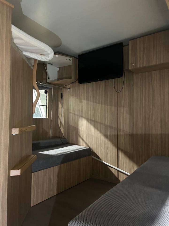 Zware paardenvrachtwagen (groot rijbewijs) Mercedes Actros 2008 Tweedehands