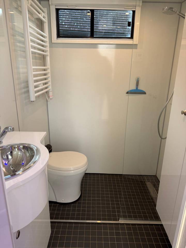 Zware paardenvrachtwagen (groot rijbewijs) Mercedes MERCEDES-BENZ 0 Tweedehands