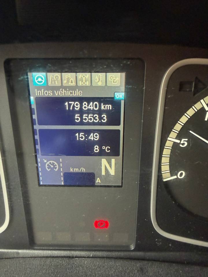 Zware paardenvrachtwagen (groot rijbewijs) Mercedes MERCEDES-BENZ 0 Tweedehands