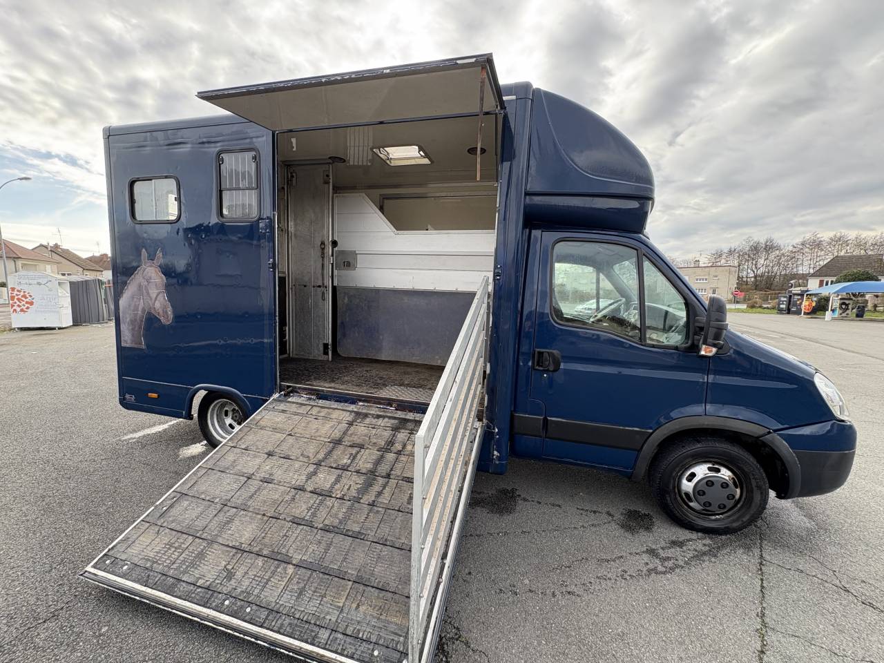 Kleine paardenvrachtwagen (B rijbewijs) Iveco Daily  2009 Tweedehands