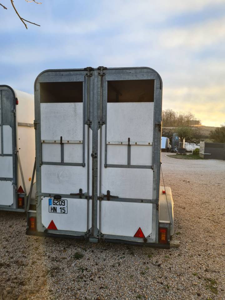 Paardentrailers Fautras Provan 2 Paarden 2002 Tweedehands