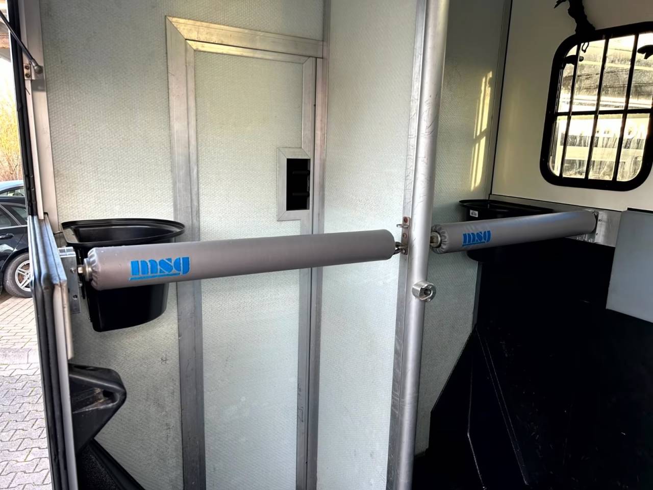 Kleine paardenvrachtwagen (B rijbewijs) Renault RENAULT 0 Tweedehands