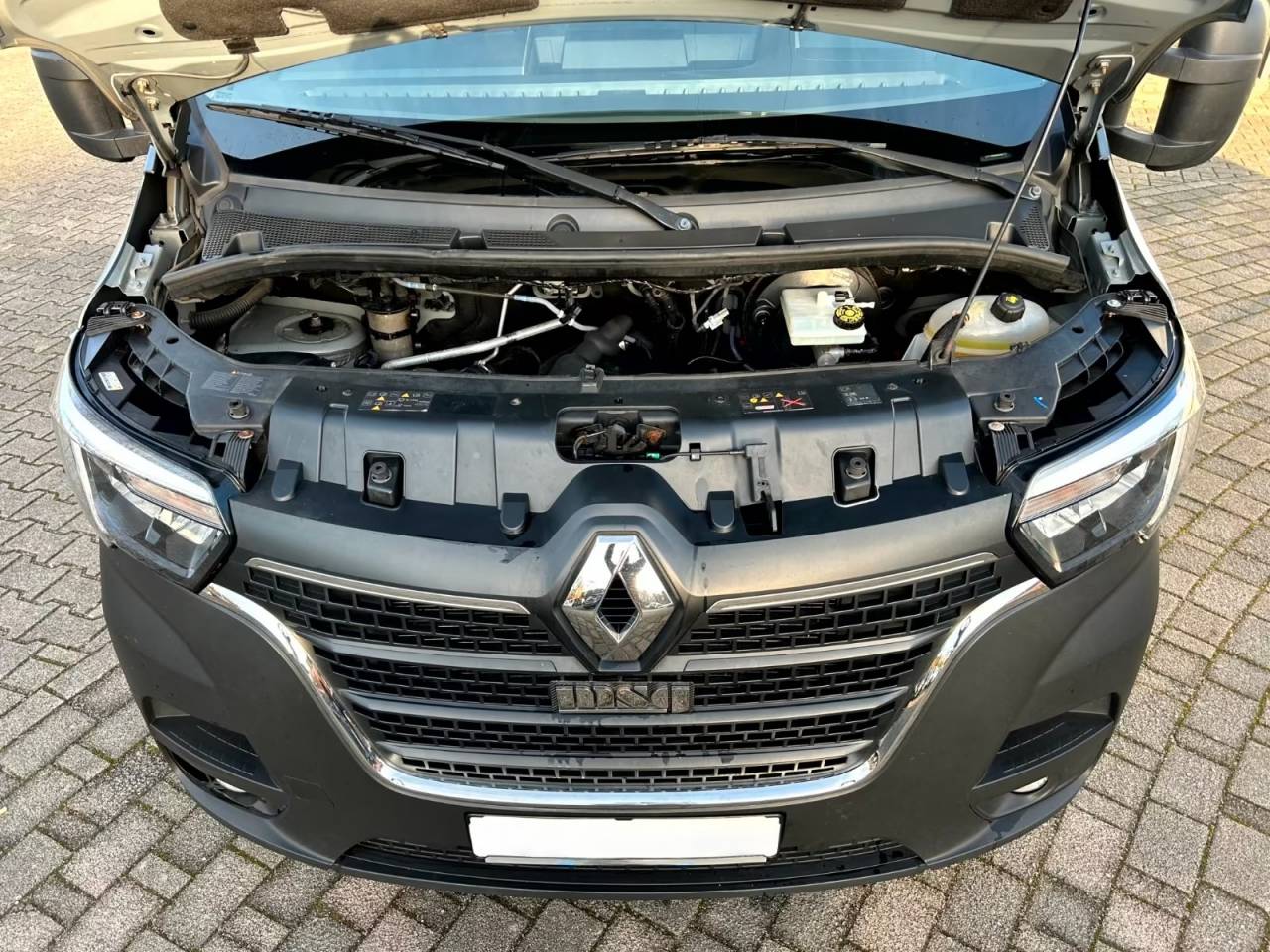 Kleine paardenvrachtwagen (B rijbewijs) Renault RENAULT 0 Tweedehands