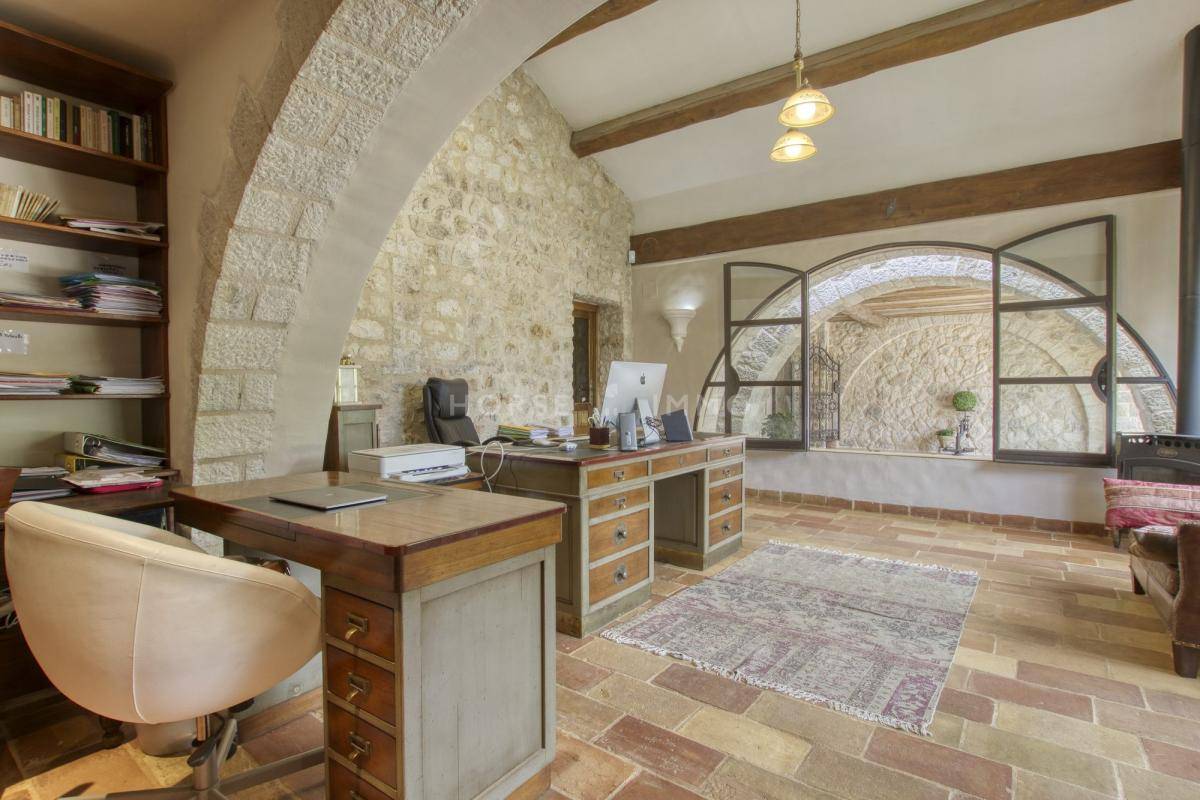 Stoeterij Koop Alpes-Maritimes