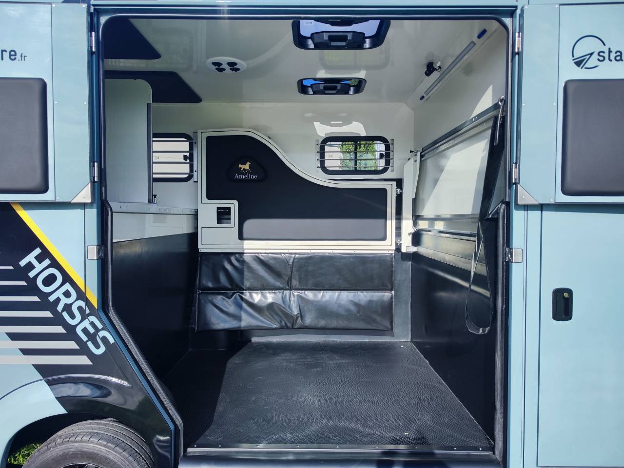 Kleine paardenvrachtwagen (B rijbewijs) Ameline SELECT  2026 Tweedehands