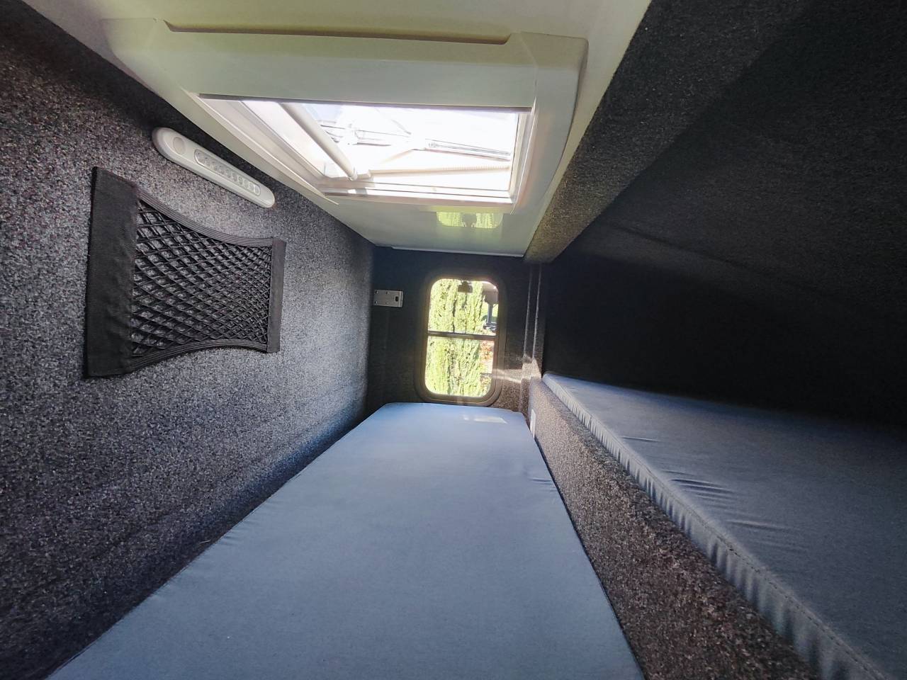 Kleine paardenvrachtwagen (B rijbewijs) Ameline SELECT  2026 Tweedehands