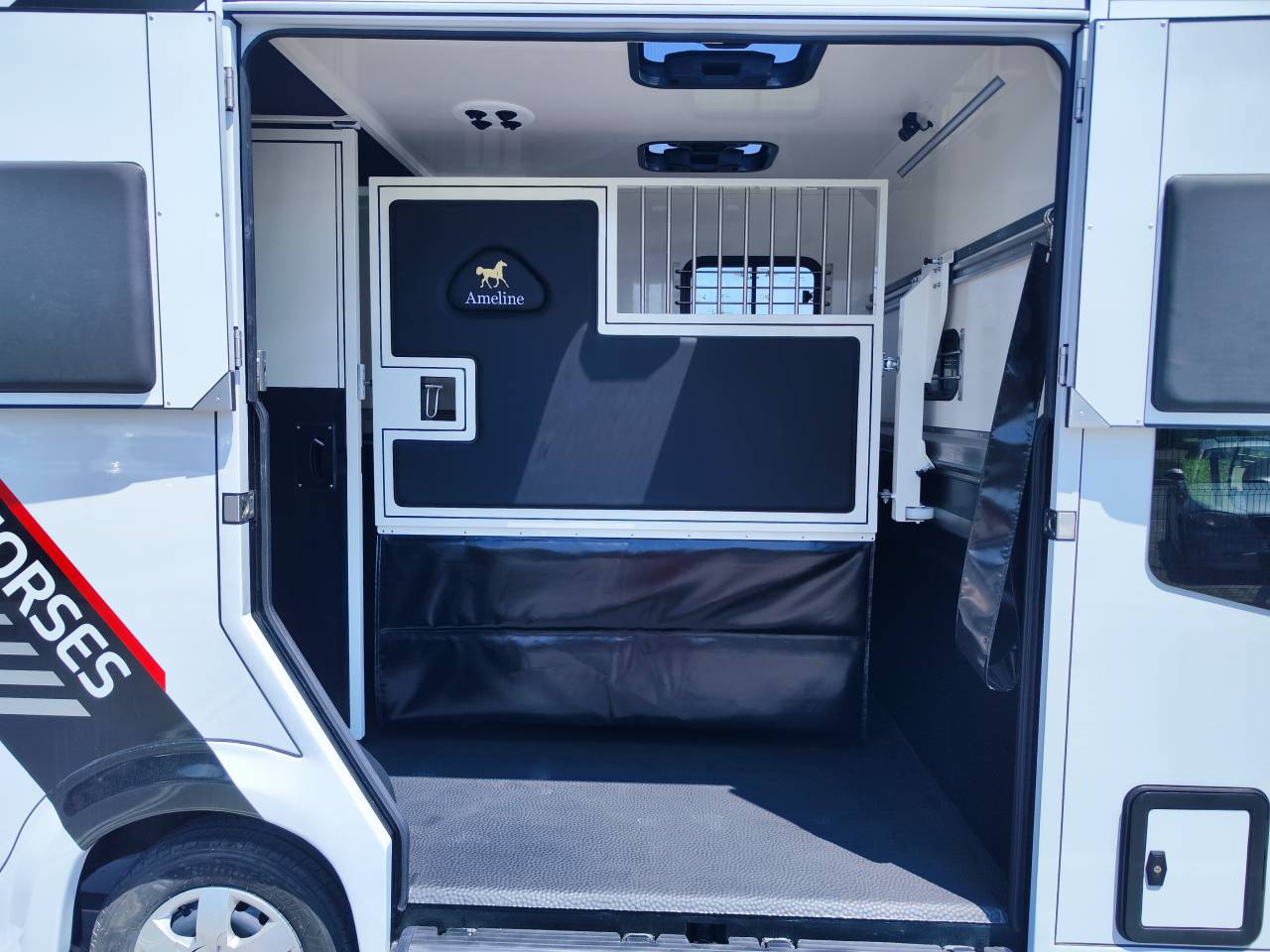 Kleine paardenvrachtwagen (B rijbewijs) Ameline HARAS  2026 Tweedehands