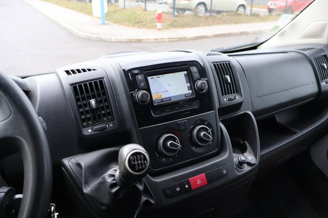 Kleine paardenvrachtwagen (B rijbewijs) Theault THEAULT PROTEO 3.0 180CH 2015 Tweedehands