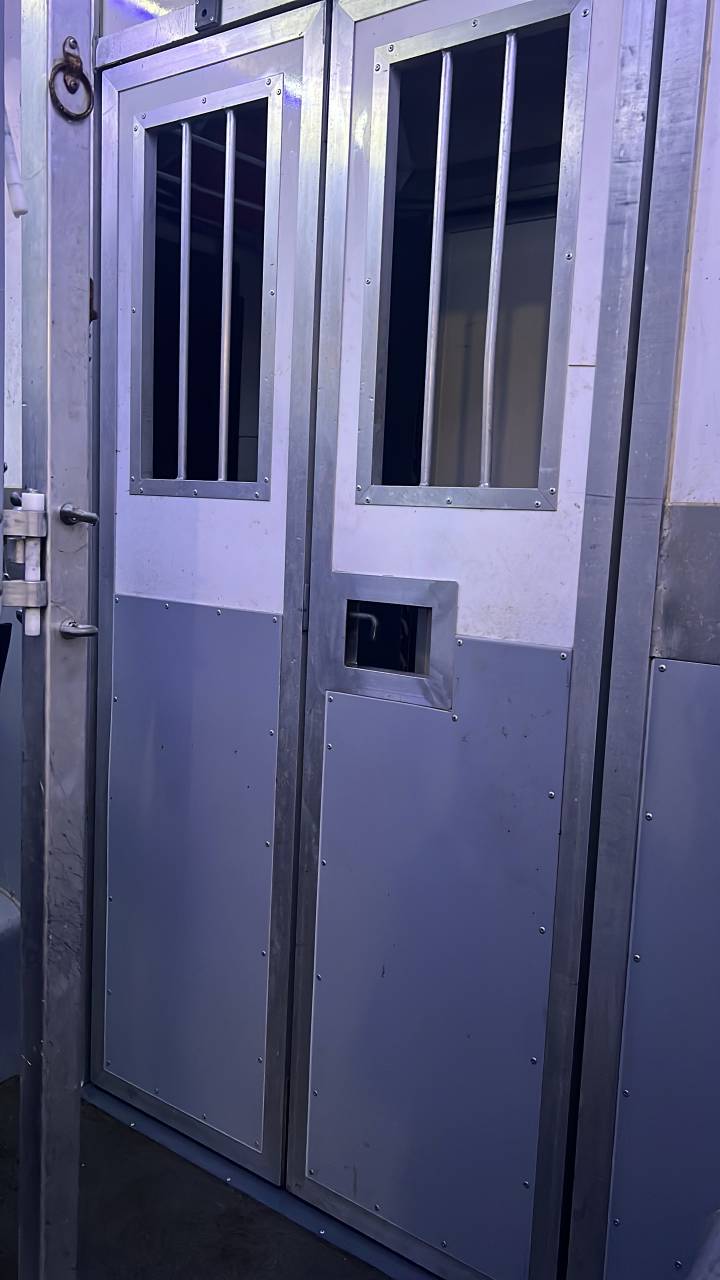 Kleine paardenvrachtwagen (B rijbewijs) Renault Master 2020 Tweedehands