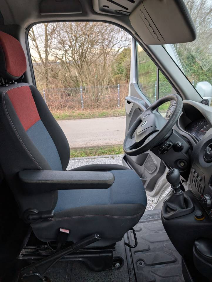Kleine paardenvrachtwagen (B rijbewijs) Renault Renault Master  2011 Tweedehands