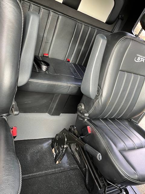 Kleine paardenvrachtwagen (B rijbewijs) STX Master 2022 2022 Tweedehands