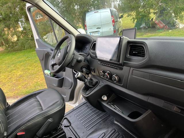 Kleine paardenvrachtwagen (B rijbewijs) STX Master 2022 2022 Tweedehands