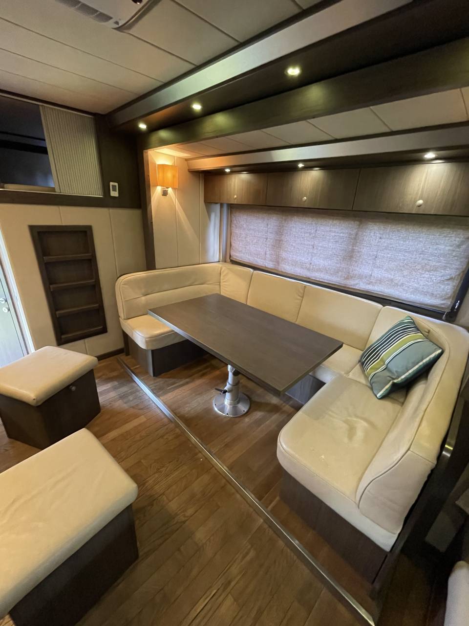 Zware paardenvrachtwagen (groot rijbewijs) Scania P380 2009 Tweedehands