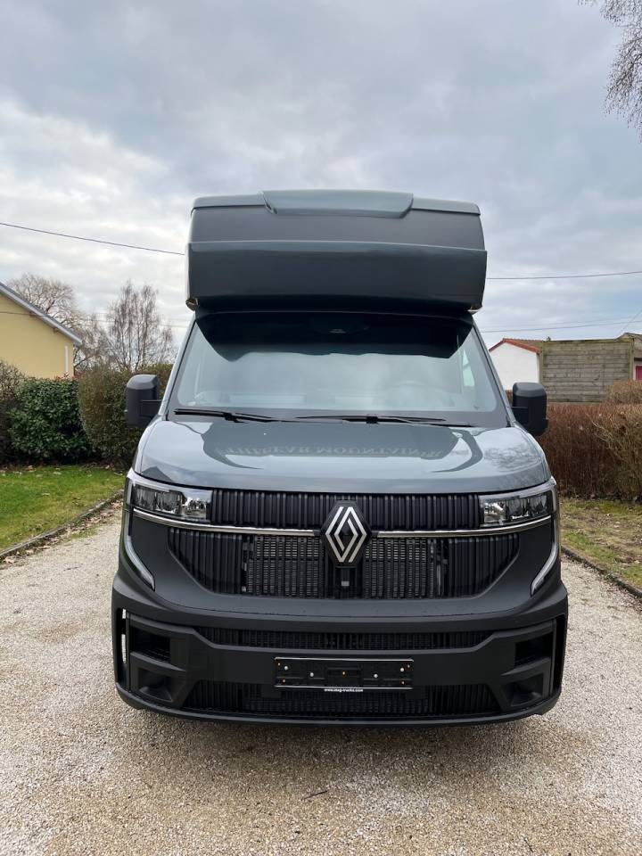 Kleine paardenvrachtwagen (B rijbewijs) Renault RENAULT 0 Nieuw