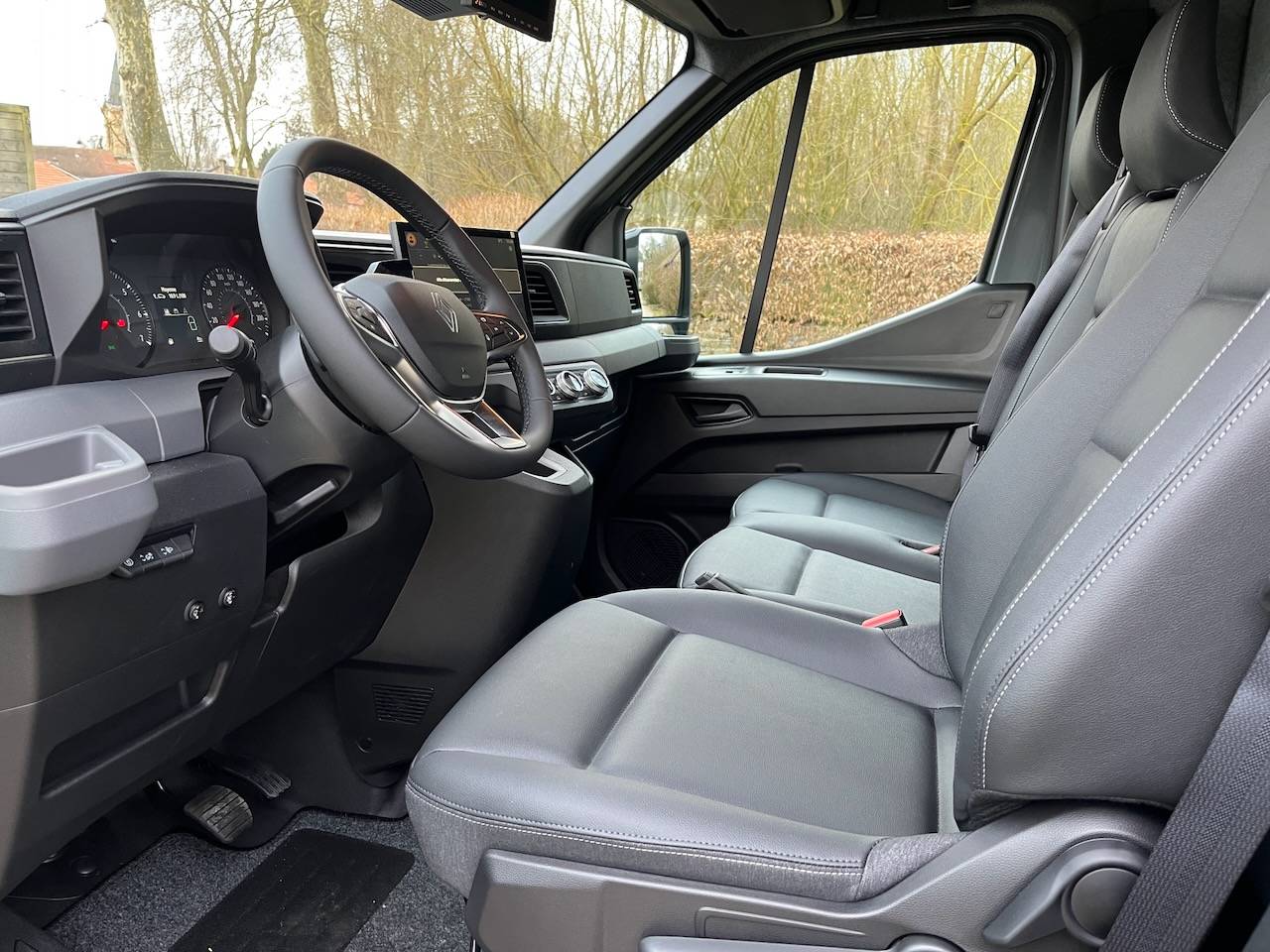 Kleine paardenvrachtwagen (B rijbewijs) Renault RENAULT 0 Nieuw