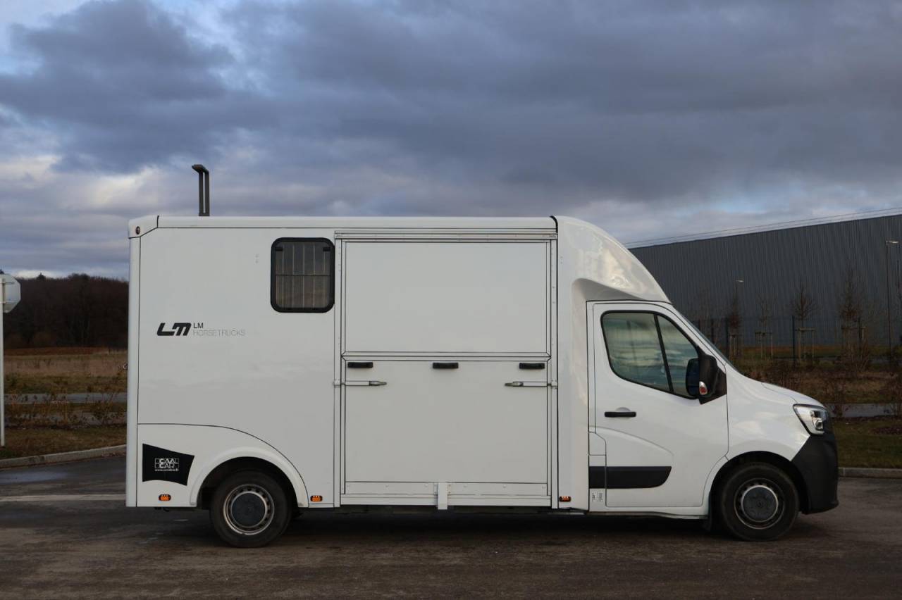 Kleine paardenvrachtwagen (B rijbewijs) Cavalcar MASTER CAVALCAR 2022 Tweedehands