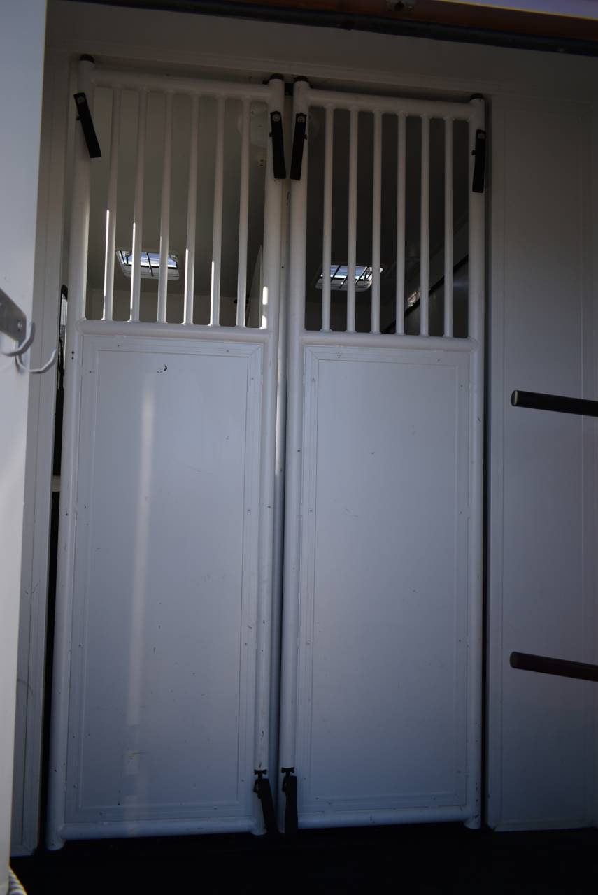 Kleine paardenvrachtwagen (B rijbewijs) Laissac bedrijfsauto's Master 2021 Tweedehands