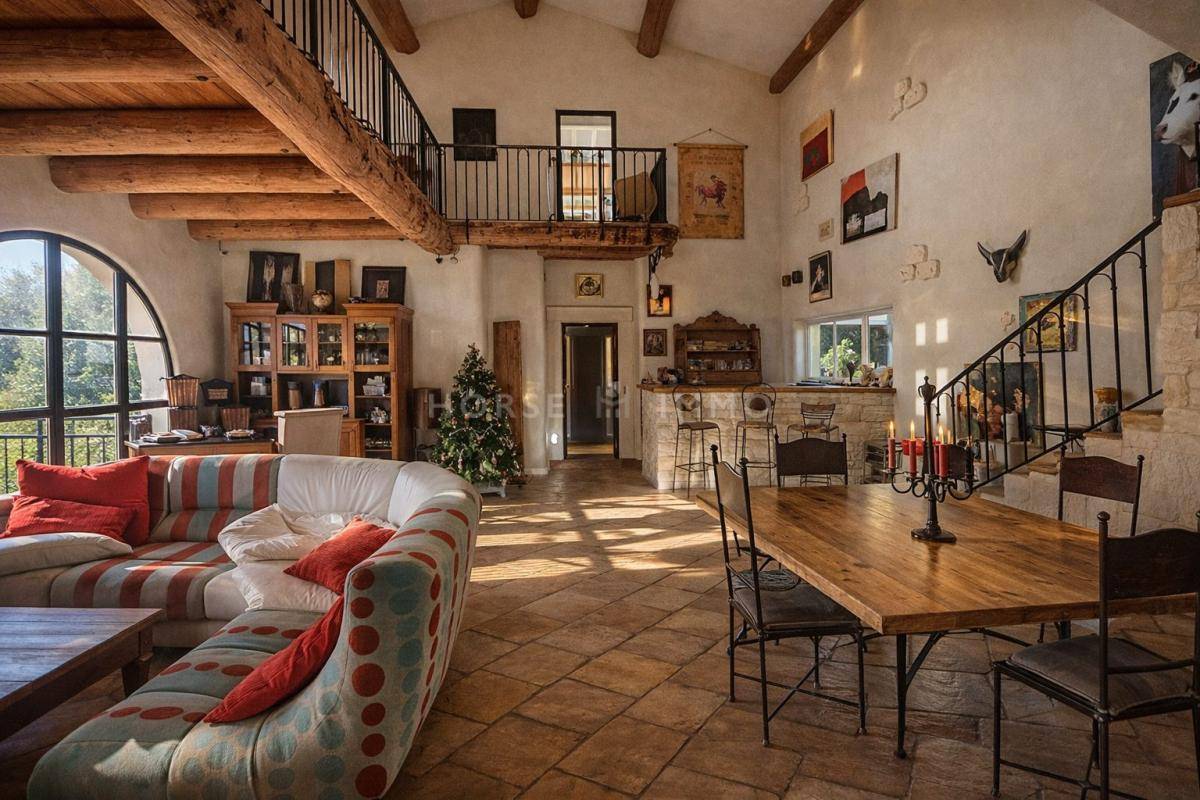 Hippisch vastgoed Koop H&eacute;rault